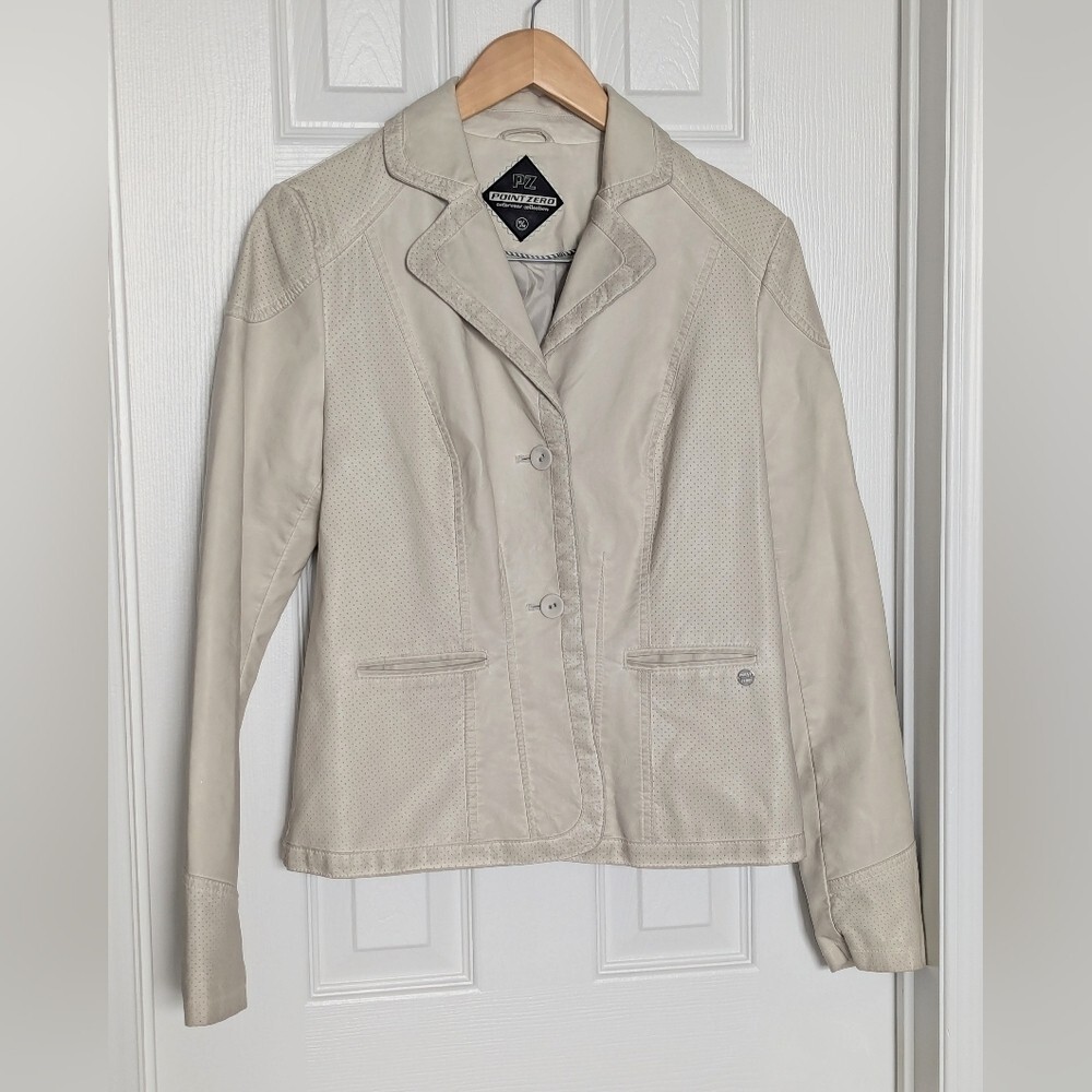 Point Zero Women's (Size M) Cream Leather Jacket/Blazer